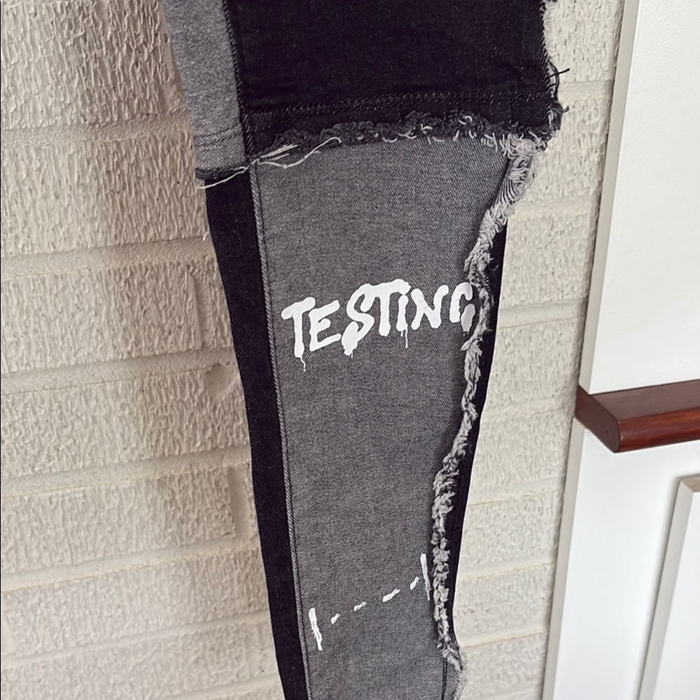 JK Attire Womens Black US 2 UK6 Testing Reverse Inside Out Graffiti Skinny Jeans - Picture 6 of 14